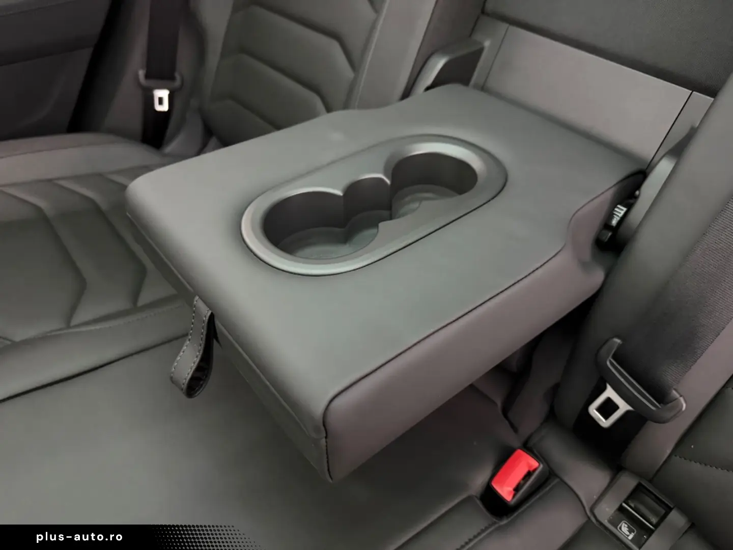 VW Touareg R 4Motion eHybrid MATRIX PANO HEAD-UP