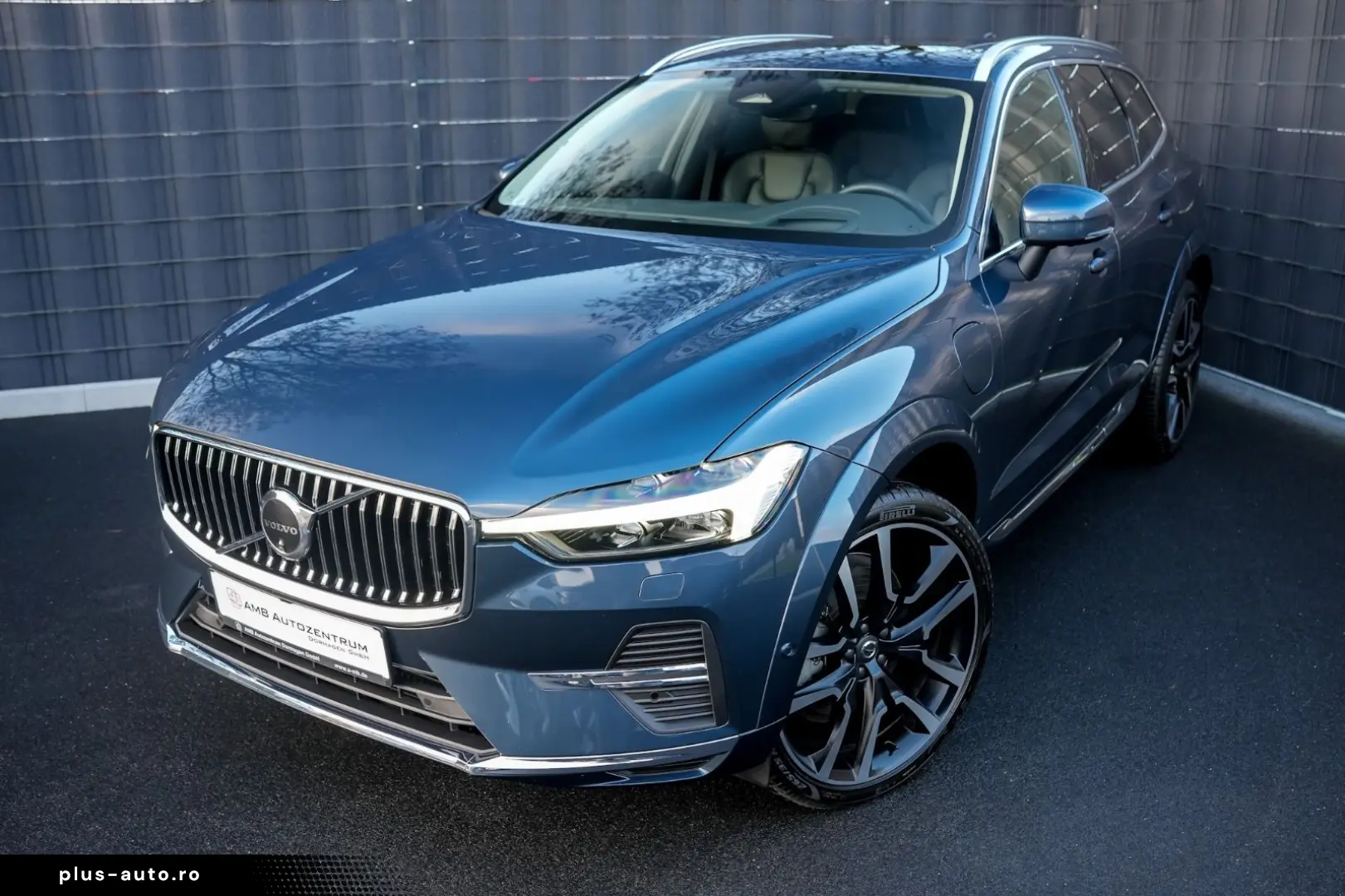 VOLVO XC60 T6 Ultra Bright R. 360  PANO HUD STDHZG