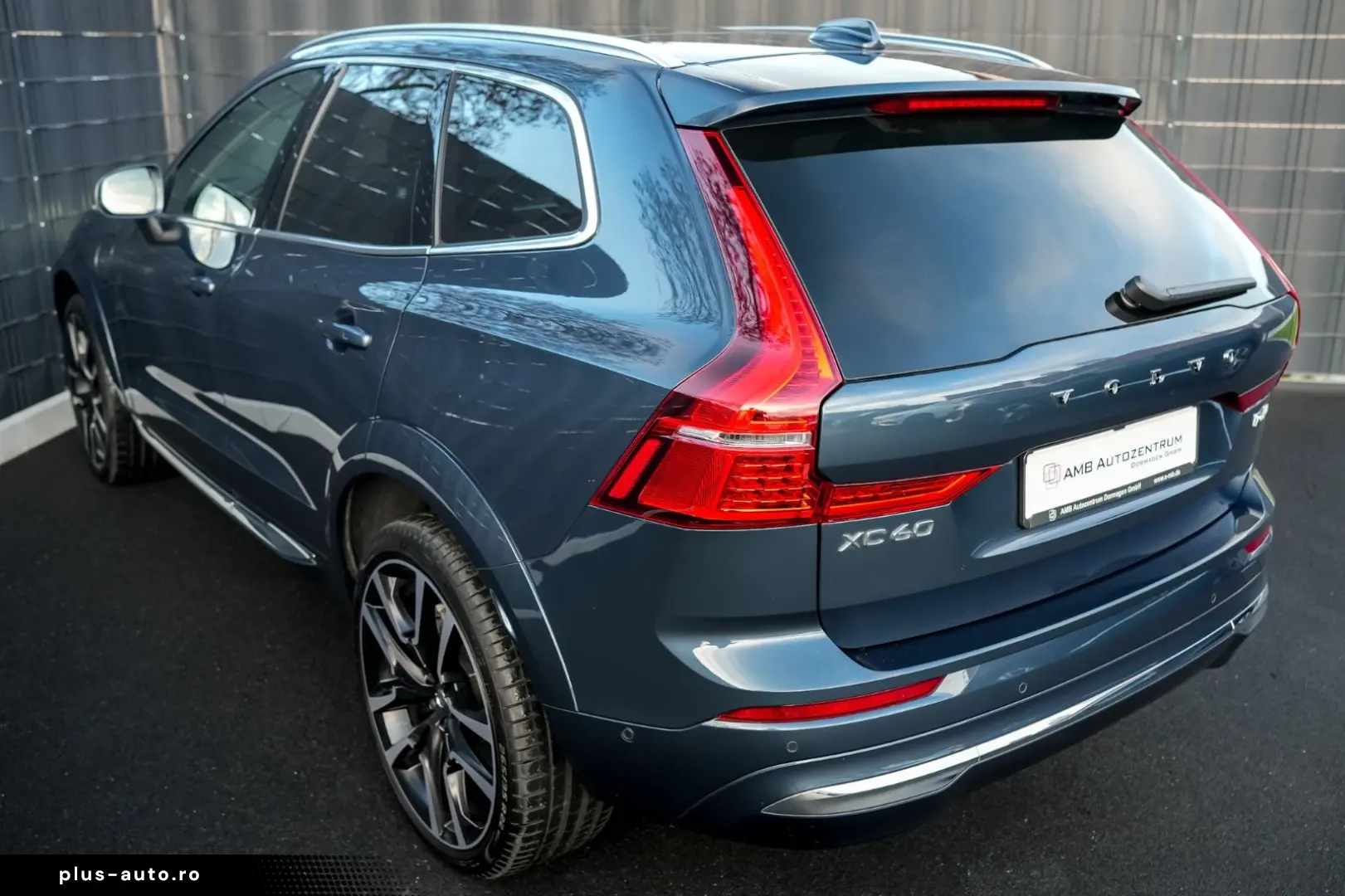 VOLVO XC60 T6 Ultra Bright R. 360  PANO HUD STDHZG