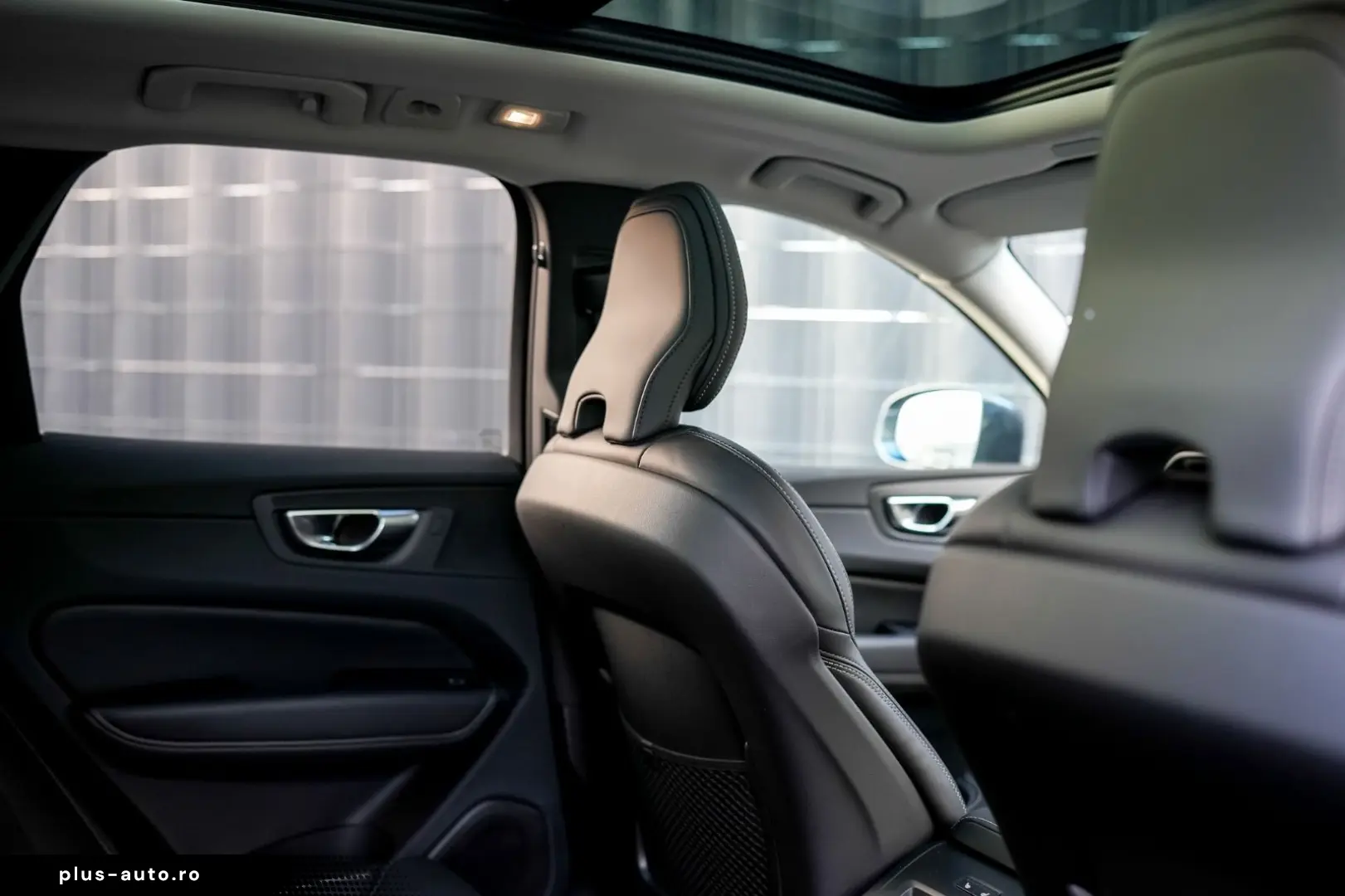 VOLVO XC60 T6 Ultra Bright R. 360  PANO HUD STDHZG