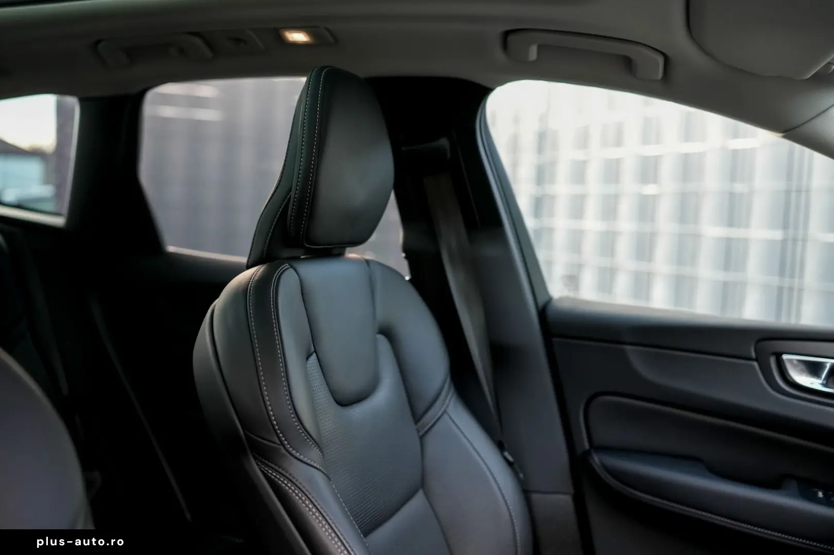 VOLVO XC60 T6 Ultra Bright R. 360  PANO HUD STDHZG