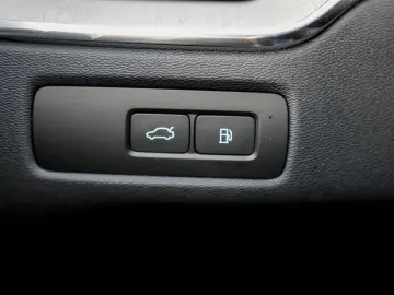 VOLVO XC60 T6 Ultra Bright R. 360  PANO HUD STDHZG