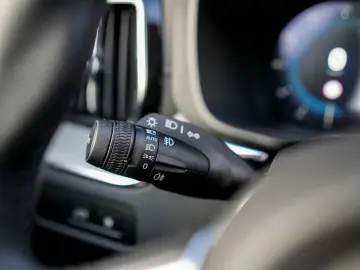 VOLVO XC60 T6 Ultra Bright R. 360  PANO HUD STDHZG