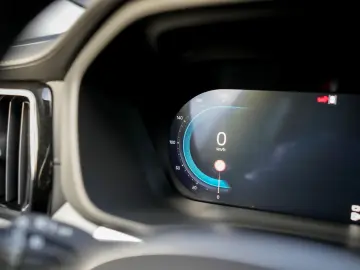VOLVO XC60 T6 Ultra Bright R. 360  PANO HUD STDHZG