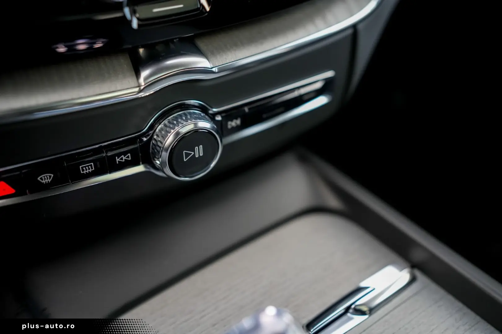 VOLVO XC60 T6 Ultra Bright R. 360  PANO HUD STDHZG