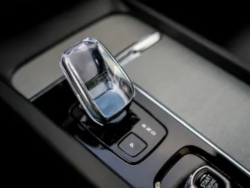 VOLVO XC60 T6 Ultra Bright R. 360  PANO HUD STDHZG