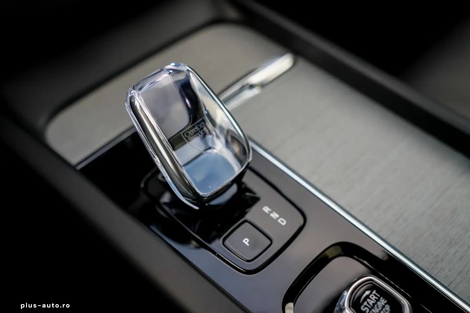 VOLVO XC60 T6 Ultra Bright R. 360  PANO HUD STDHZG