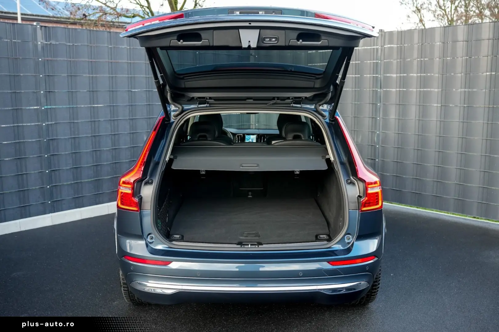 VOLVO XC60 T6 Ultra Bright R. 360  PANO HUD STDHZG