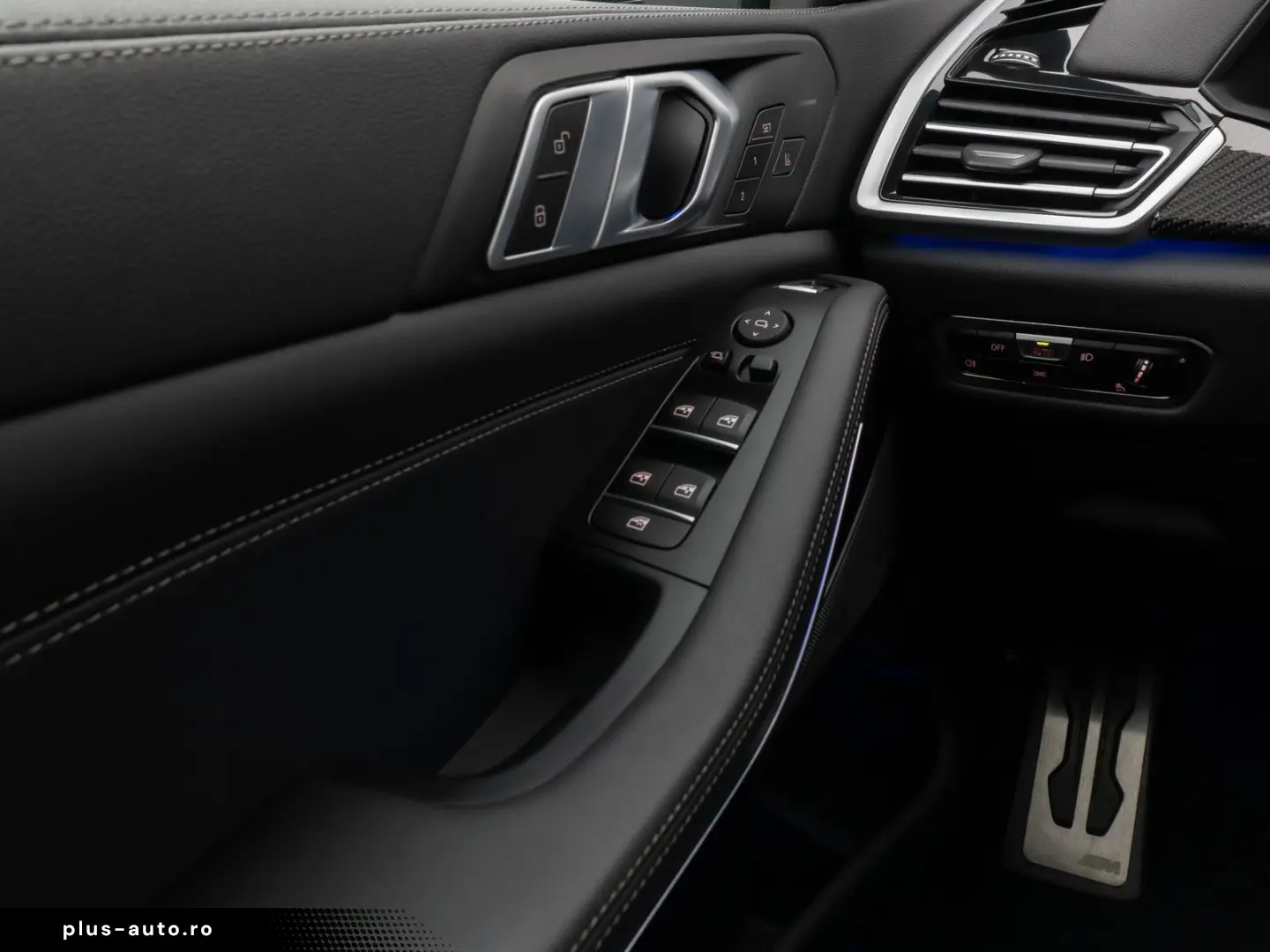 BMW X5 M 2023 — imagine 32