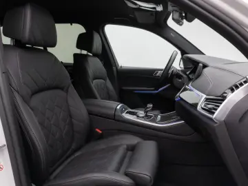 BMW X5 M50i H K DAB Laser 360 Alarm Belüftung 22Zoll