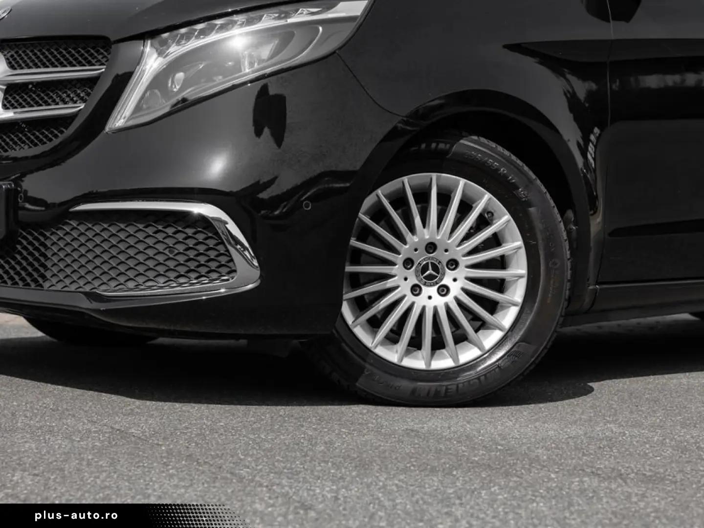 MERCEDES-BENZ V 300