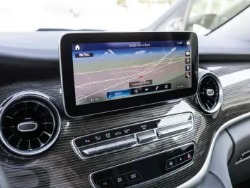 MERCEDES-BENZ V 300