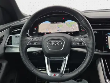 AUDI SQ8 TFSI quattro Navi Matrix Alu AHK DVD B&O HUD