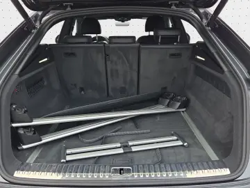 AUDI SQ8 TFSI quattro Navi Matrix Alu AHK DVD B&O HUD