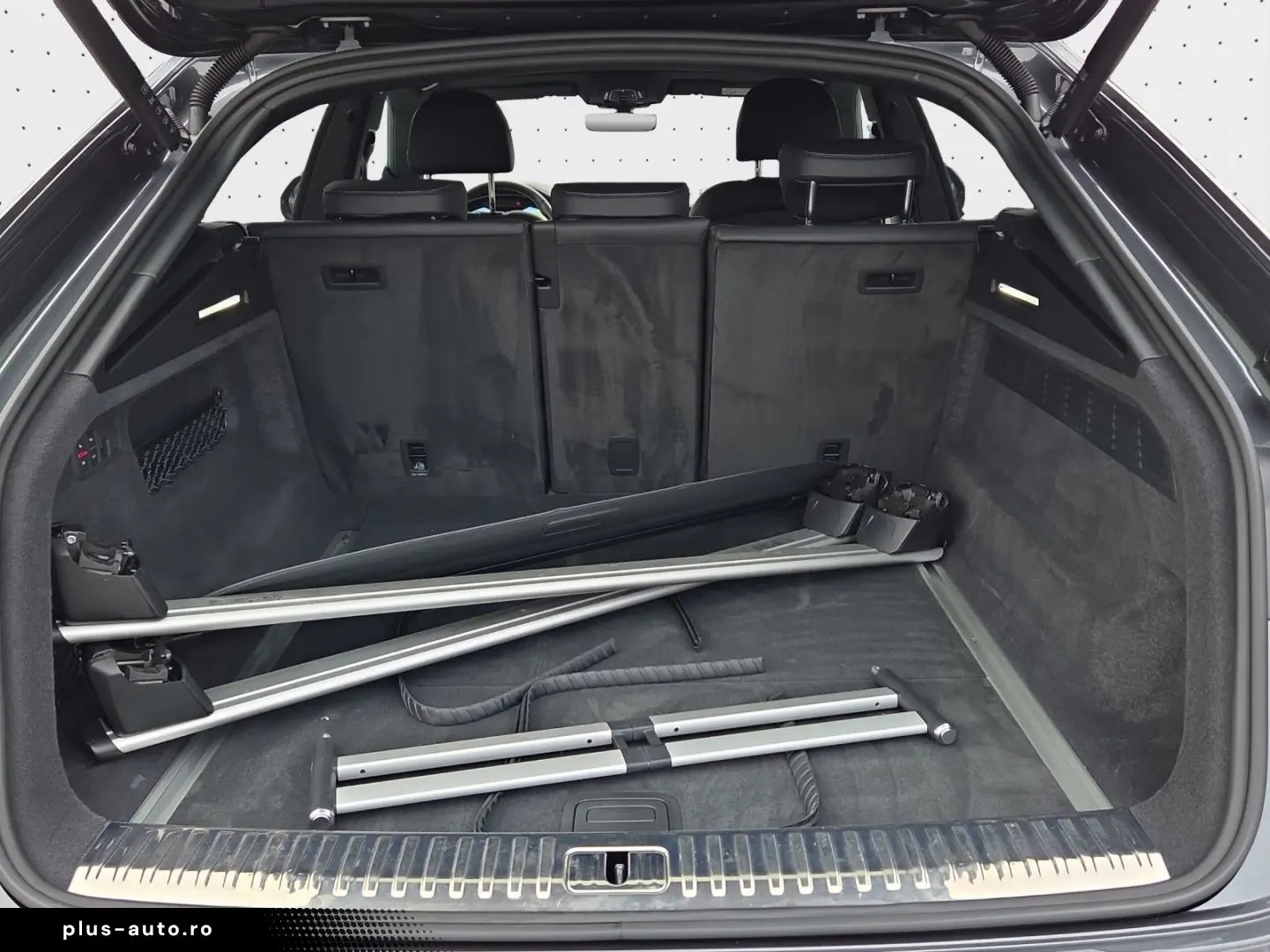 AUDI SQ8 TFSI quattro Navi Matrix Alu AHK DVD B&O HUD