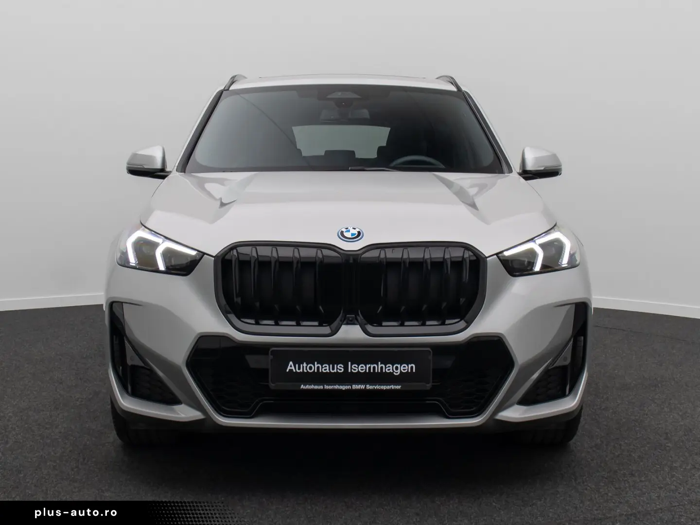 BMW X1 xD30e MSport 360 H K Panorama AHK HUD DAB 19
