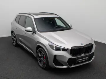 BMW X1 xD30e MSport 360 H K Panorama AHK HUD DAB 19