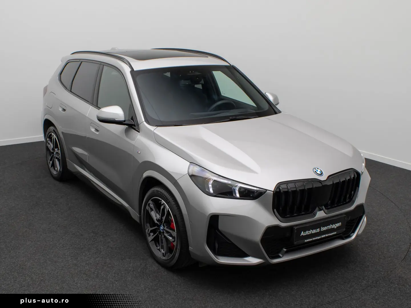 BMW X1 xD30e MSport 360 H K Panorama AHK HUD DAB 19