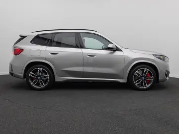 BMW X1 xD30e MSport 360 H K Panorama AHK HUD DAB 19