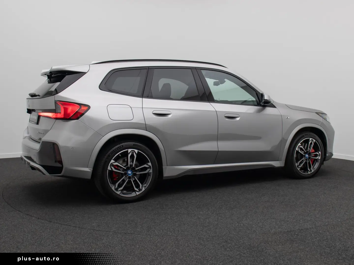 BMW X1 xD30e MSport 360 H K Panorama AHK HUD DAB 19