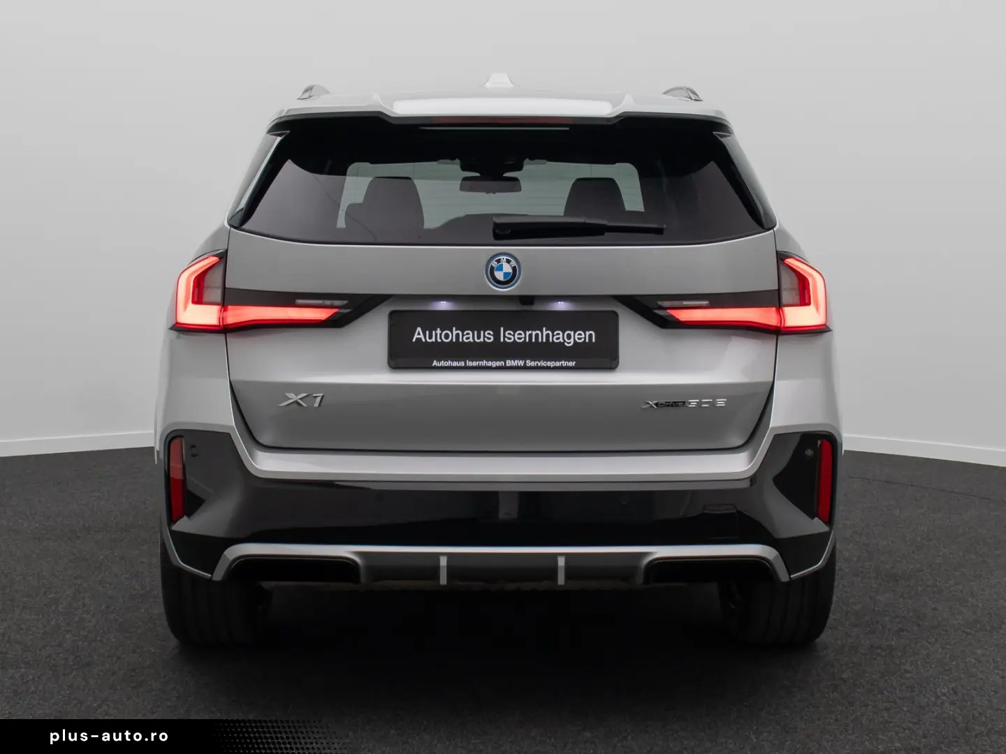 BMW X1 xD30e MSport 360 H K Panorama AHK HUD DAB 19