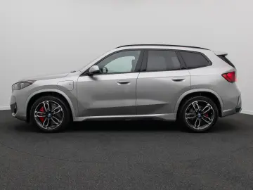 BMW X1 xD30e MSport 360 H K Panorama AHK HUD DAB 19