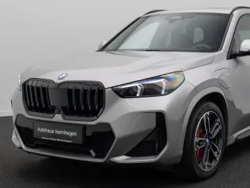 BMW X1 xD30e MSport 360 H K Panorama AHK HUD DAB 19