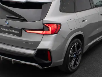 BMW X1 xD30e MSport 360 H K Panorama AHK HUD DAB 19