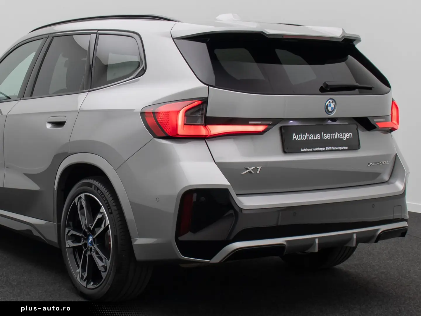 BMW X1 xD30e MSport 360 H K Panorama AHK HUD DAB 19