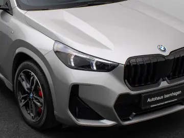 BMW X1 xD30e MSport 360 H K Panorama AHK HUD DAB 19