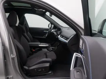 BMW X1 xD30e MSport 360 H K Panorama AHK HUD DAB 19