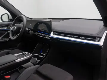 BMW X1 xD30e MSport 360 H K Panorama AHK HUD DAB 19