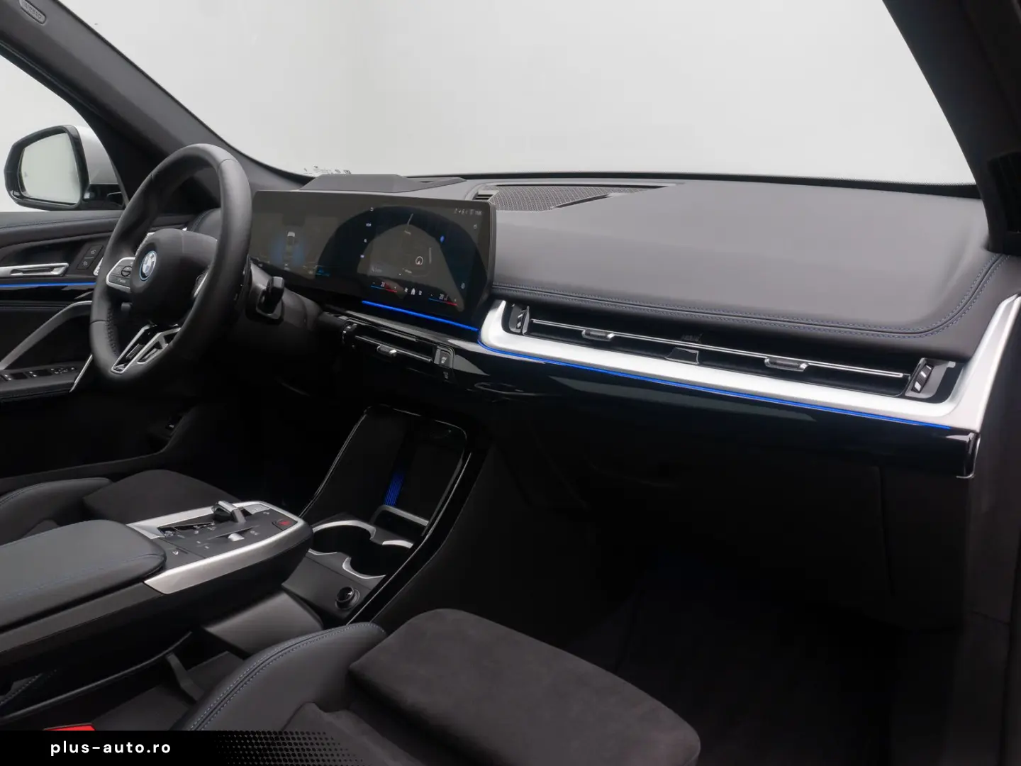 BMW X1 xD30e MSport 360 H K Panorama AHK HUD DAB 19