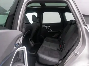 BMW X1 xD30e MSport 360 H K Panorama AHK HUD DAB 19