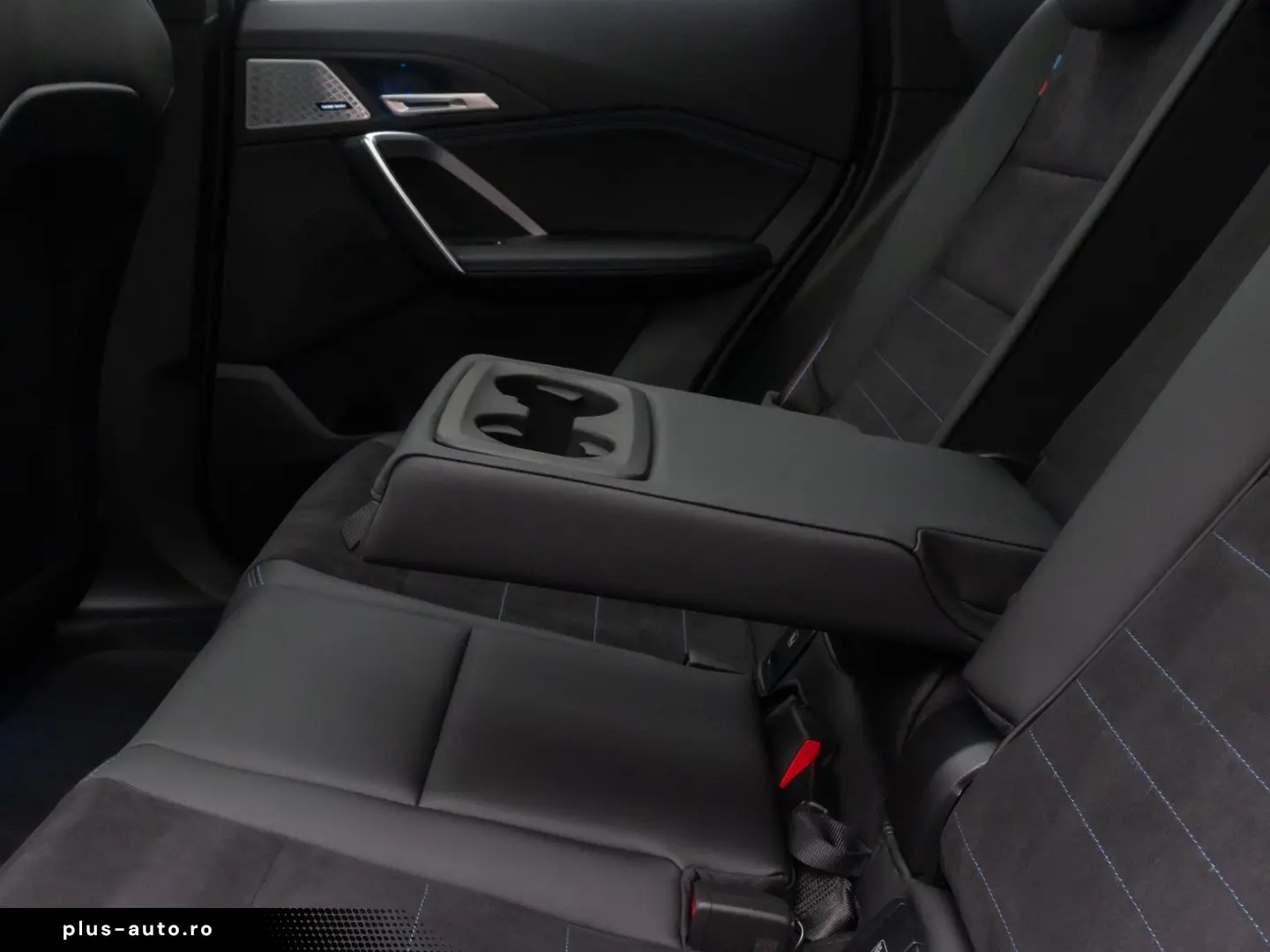 BMW X1 xD30e MSport 360 H K Panorama AHK HUD DAB 19