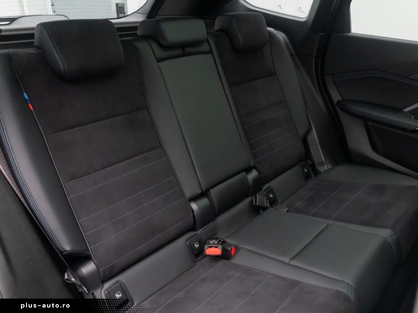 BMW X1 xD30e MSport 360 H K Panorama AHK HUD DAB 19