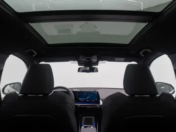 BMW X1 xD30e MSport 360 H K Panorama AHK HUD DAB 19