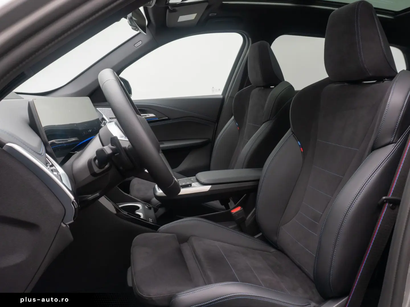 BMW X1 xD30e MSport 360 H K Panorama AHK HUD DAB 19