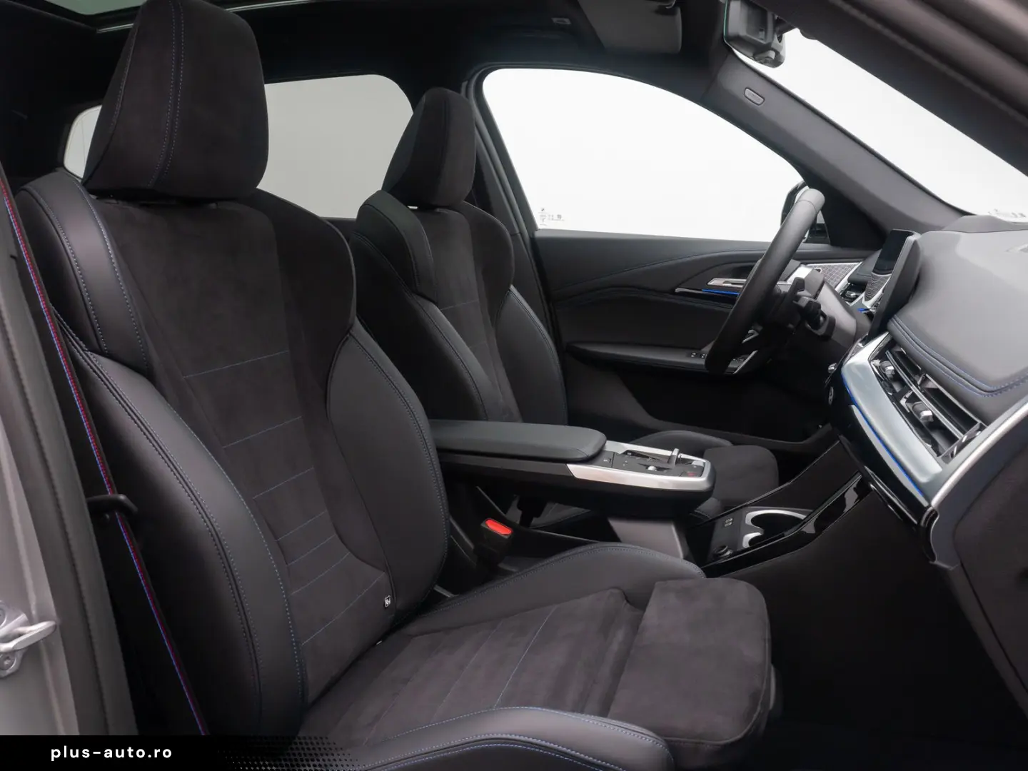 BMW X1 xD30e MSport 360 H K Panorama AHK HUD DAB 19