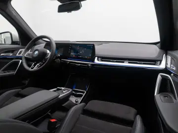 BMW X1 xD30e MSport 360 H K Panorama AHK HUD DAB 19
