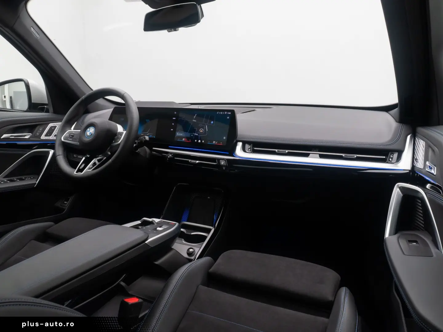 BMW X1 xD30e MSport 360 H K Panorama AHK HUD DAB 19