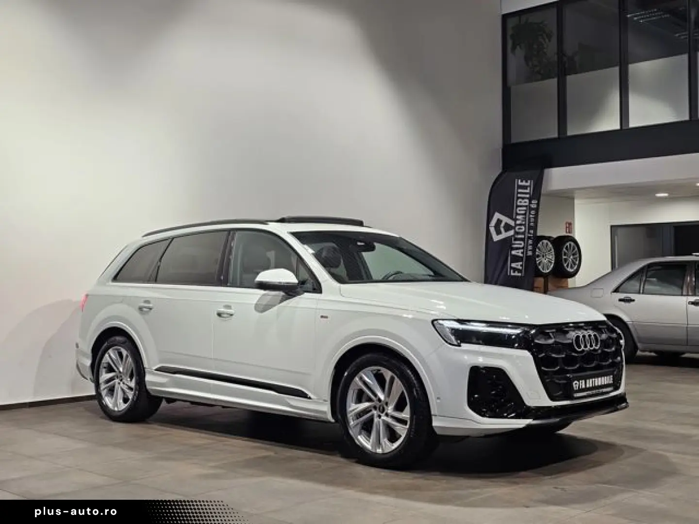 AUDI Q7 55 TFSI e S Line Black Pano Hud Matrix AHK 20