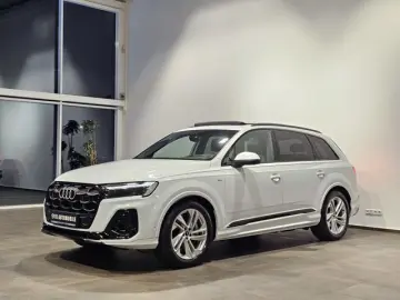 AUDI Q7 55 TFSI e S Line Black Pano Hud Matrix AHK 20