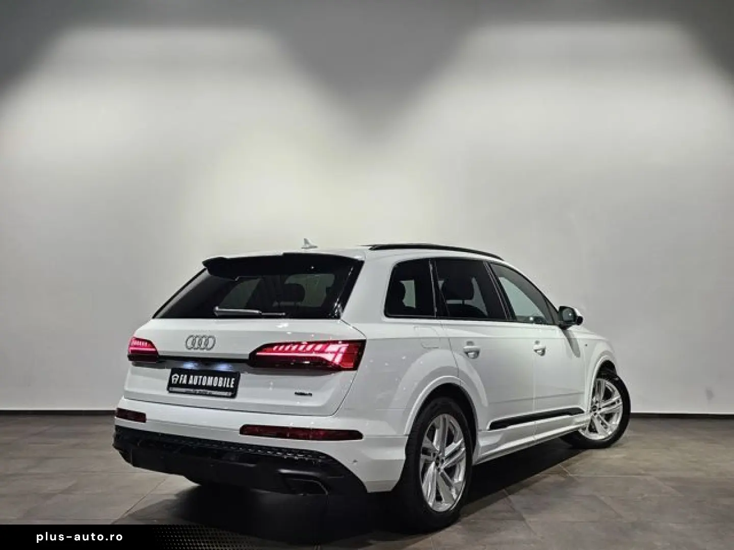 AUDI Q7 55 TFSI e S Line Black Pano Hud Matrix AHK 20