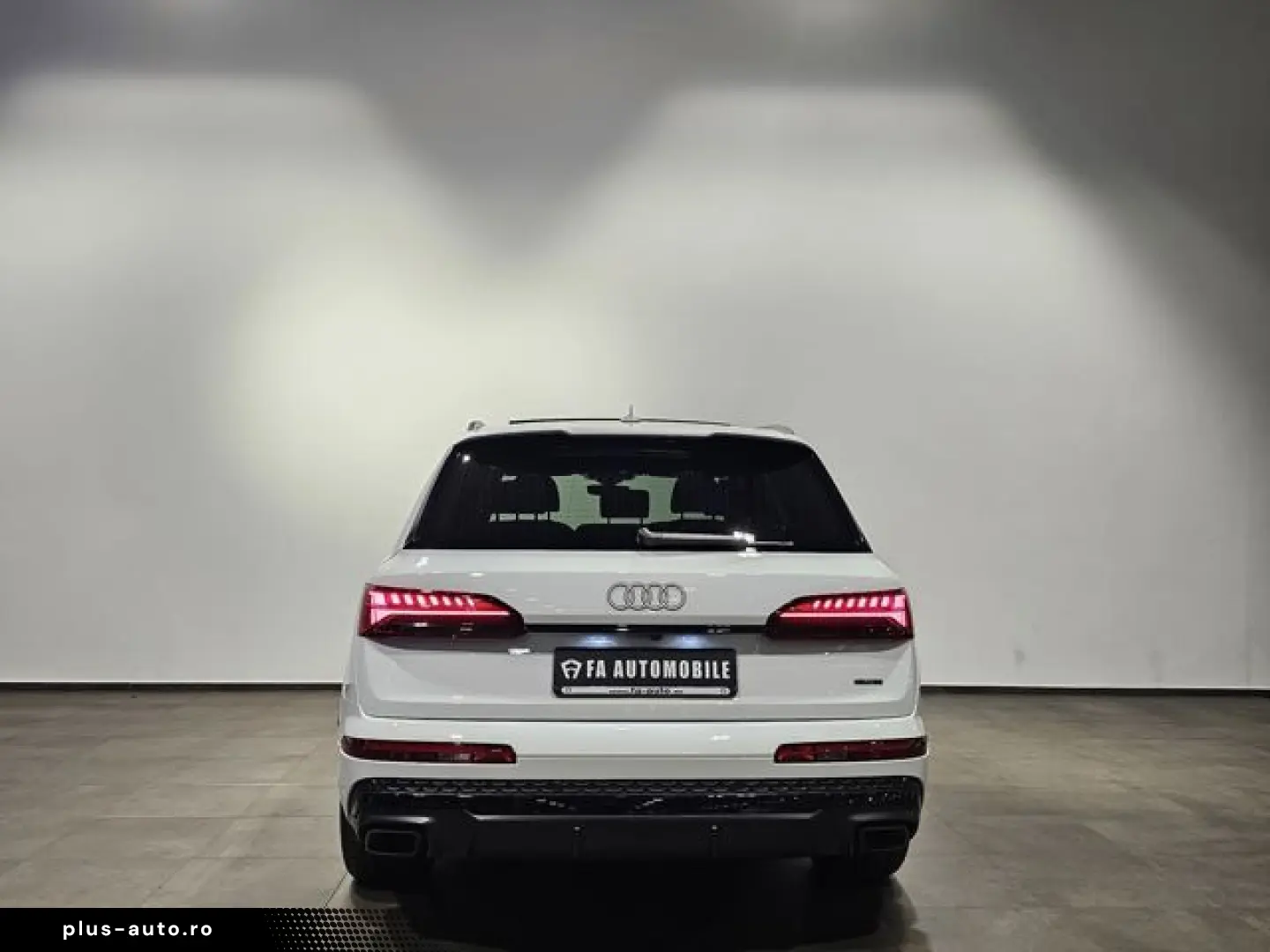 AUDI Q7 55 TFSI e S Line Black Pano Hud Matrix AHK 20