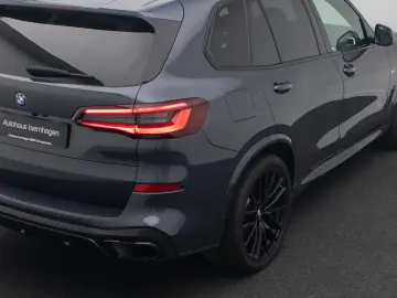 BMW X5 xD30d M Sport 360  HUD SoftCl Panorama 22Zoll