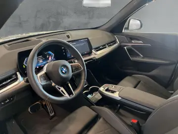 BMW X1 xDrive 30e M SPORT 19''LC PRO