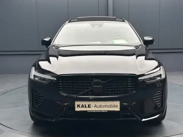 VOLVO XC60 Plus Black Edition Recharge Plug-In Hybrid