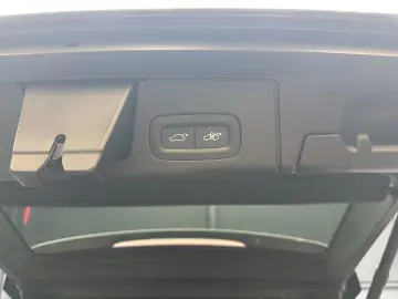 VOLVO XC60 Plus Black Edition Recharge Plug-In Hybrid