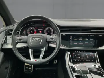 AUDI SQ7 TFSI quattro   Pano   AHK   Nachtsicht   B&O